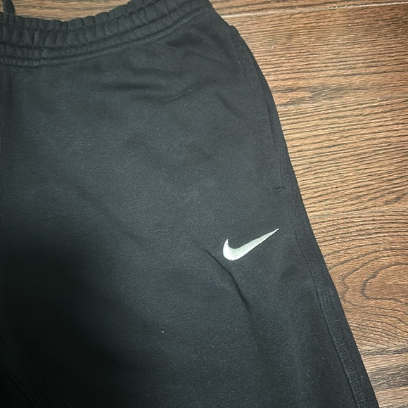 Nike Joggers | Size M - Picture 2 of 3